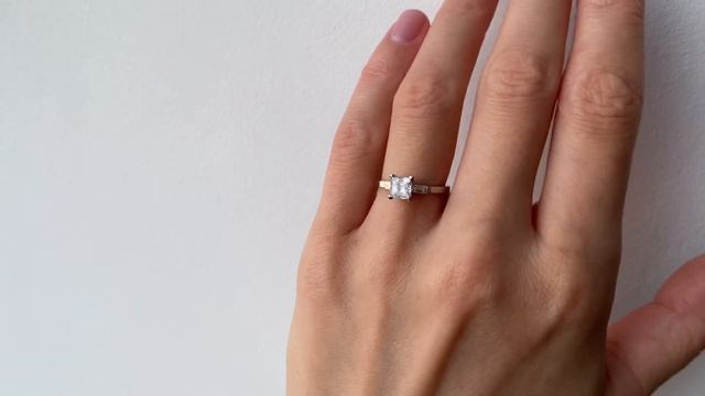 0.7 ct Princess Cut and Side Baguette Diamond Ring - Style #3387 - PIERRE смотреть онлайн