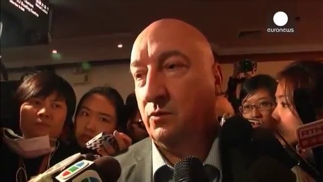 Родственников пассажиров пропавшего Боинга готовят к худшему смотреть онлайн