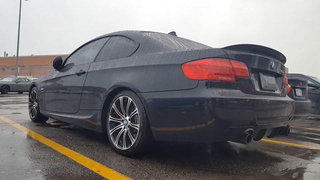 Look at the BMW 3 SERIES SEDAN VS COUPE E90 смотреть онлайн