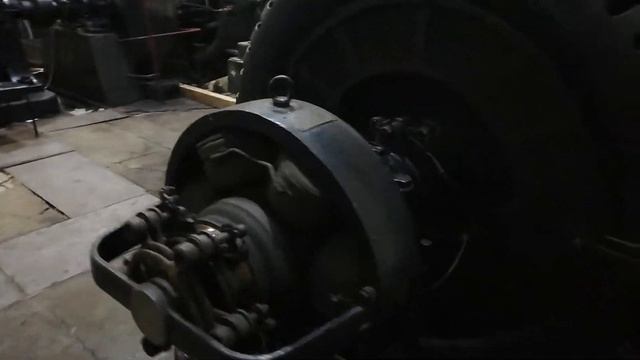 3 old francis turbines working in hydro power station смотреть онлайн