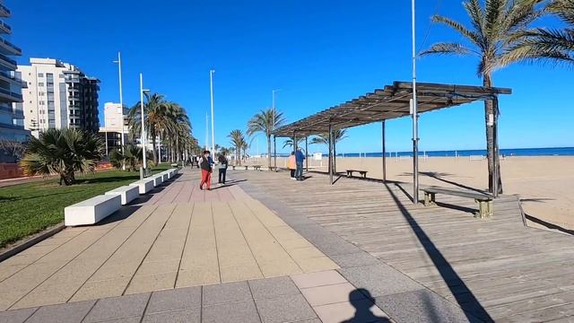 Walking Gandia Spain, Sunday morning, December 2020 смотреть онлайн