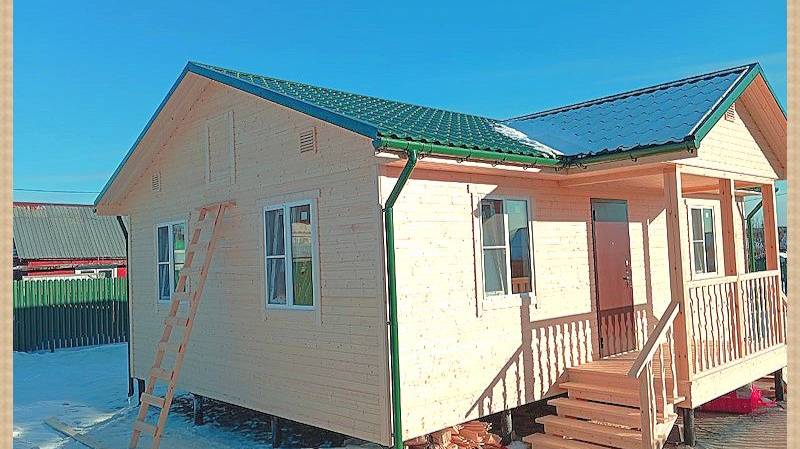 Маленькое дело лучше большого безделья! Каркасный одноэтажный дом-красавец 6х9 с крыльцом смотреть онлайн