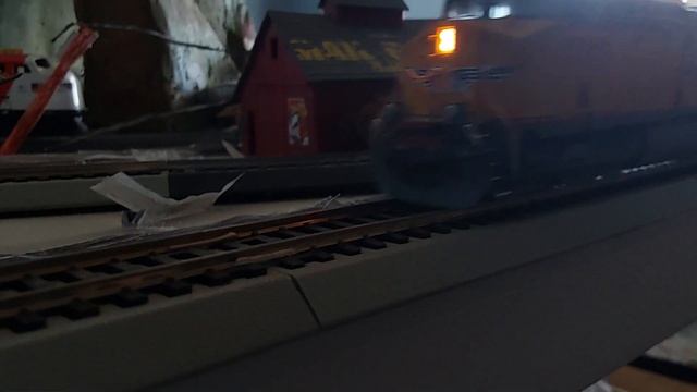 HO Scale: A Single Locomotive Power Move Union Pacific Near Mohave 1/9/22 смотреть онлайн