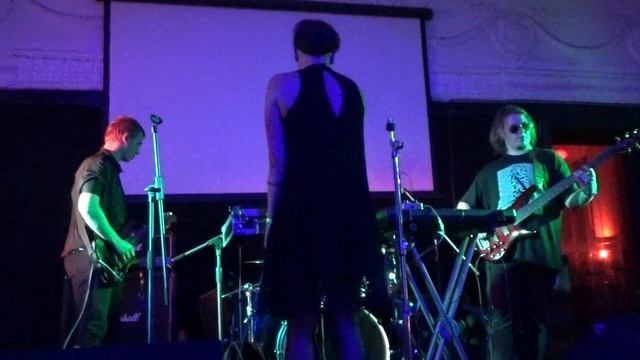 Набережная исцелимых на фестивале "Об'единённые цвета" смотреть онлайн