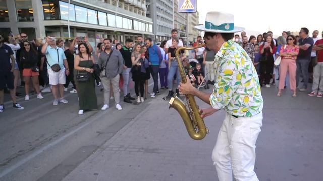 Ameno (Dorime) - STREET SAX PERFORMANCE In Italy
