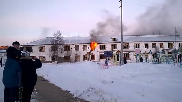 пожар в тарко-сале 31.03.2017 смотреть онлайн