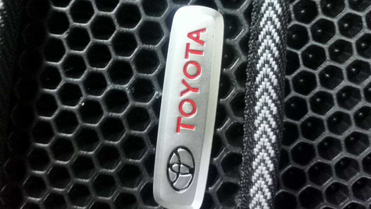 Toyota Corolla XII (E212) Touring 2019-2022 Правый руль