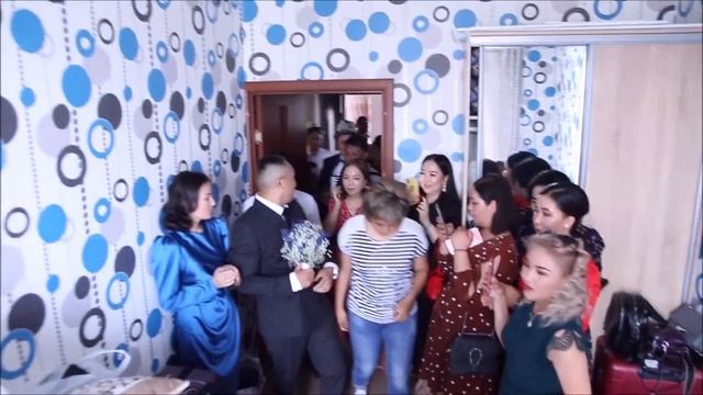 Екатеринбург шаарында маданият кызматкери элдин кызматында жургон Дастан мырзанын тойу смотреть онлайн