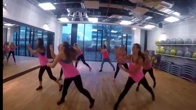 La Machete - Mega Mix 50 | Zumba Fitness choreography by Moez Saidi смотреть онлайн