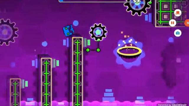 Играем геометрические даш смотреть онлайн