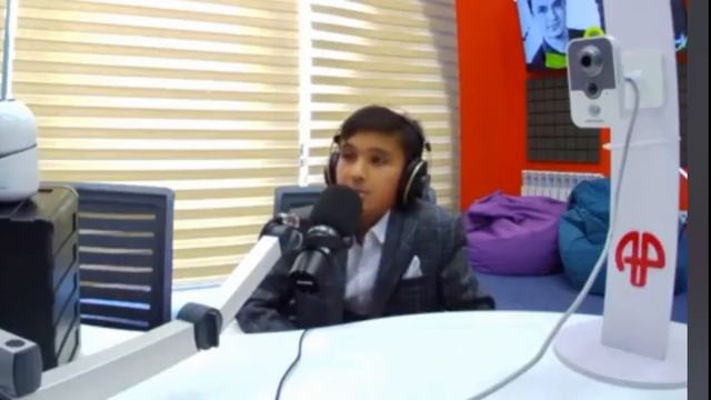 Сухбат дар барнома бо акаи Мехрубон Зокири дар барномаи Парвоз