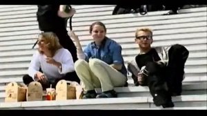 песня  Девушки бывают разные