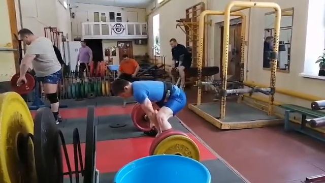 190кг на 2повтора смотреть онлайн