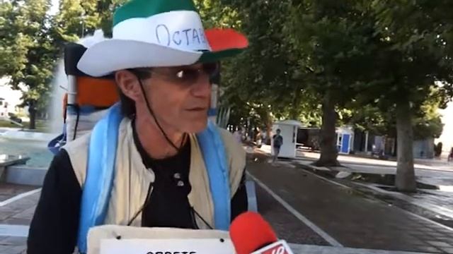 Онкоболен мъж от Хасково тръгна пеш към София в знак на протест срещу правителството.