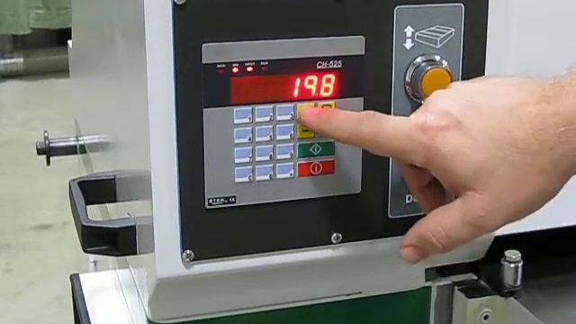 Calibrating a P600 planer controller смотреть онлайн