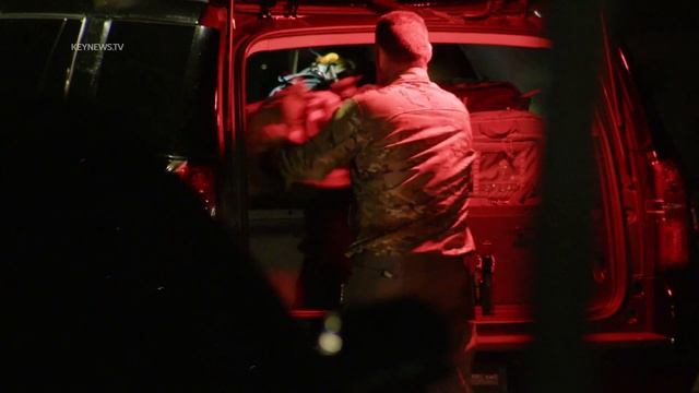 Barricaded Machete-Wielding Assault Suspect Captured in Santa Clarita смотреть онлайн
