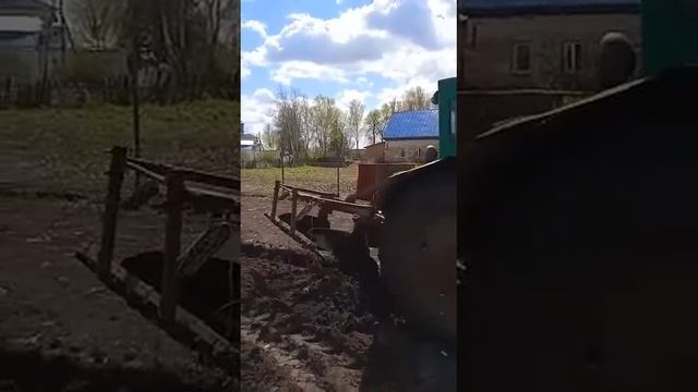 т-40. Зять пашет огород  у любимой тёщи!!!