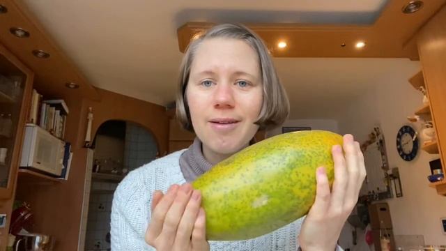 How To Tell When Papayas Are Ripe + Storing Tips смотреть онлайн