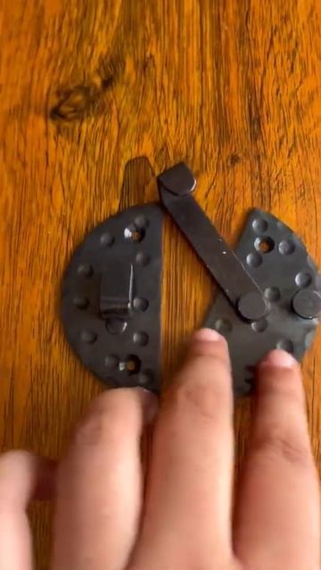 Iron hand forged Round Cabinet door Latch, Hand Forged Furniture Finger Lock, Cupboard#shorts смотреть онлайн