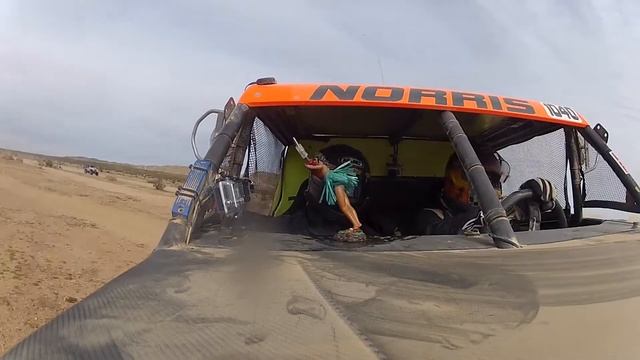 SCREW HOLDER Off-Road Hula Girl Test - Did She Drop The Screw? смотреть онлайн