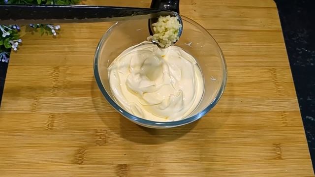 Мало кто знает этот рецепт салата! Это настолько вкусно, что можно готовить каждый день смотреть онлайн