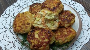 Рубленые куриные котлеты с овощами.