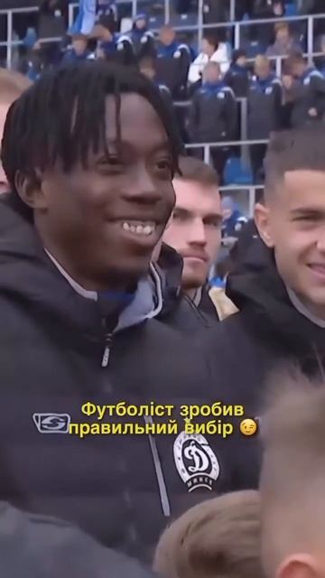 🤡После фразы Лукашенка «Только не беги из Беларуси, у нас тут диктатуры нет»Футболист Жан По смотреть онлайн