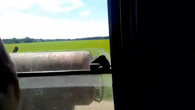 Амкадор 352 делает МТЗ 82 смотреть онлайн