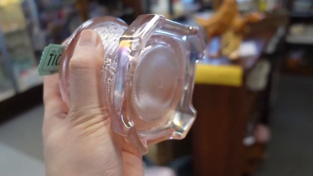 HUGE Antique Mall! Didn't expect this... Vintage Shopping for Resale смотреть онлайн