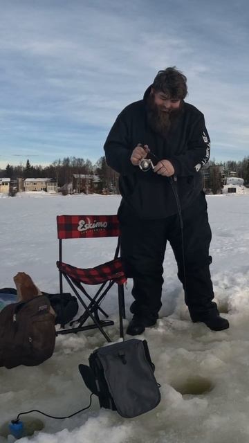 Alaska Kokanee salmon ice fishing when you think you got a big one but it’s just a snag #icefishing смотреть онлайн