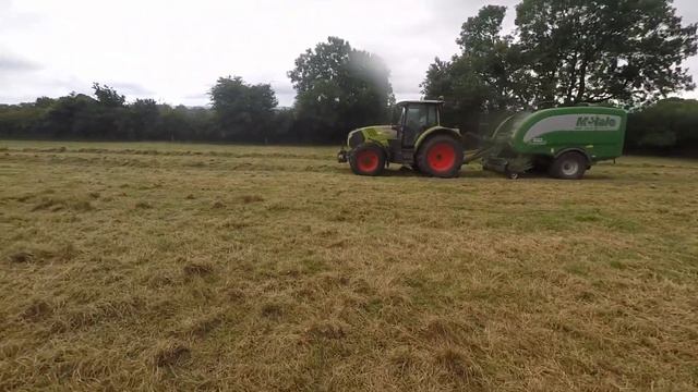 McHale Fusion and Claas Arion 640 Baling смотреть онлайн