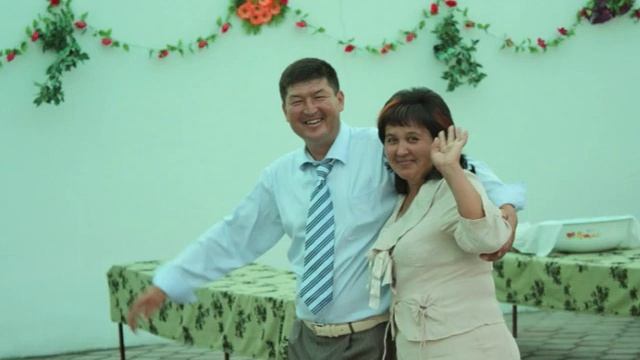 2010-жыл: Жайыл мектеби - Классташтардын 20-жылдык жолугушуусу (фото слайд-шоу) смотреть онлайн