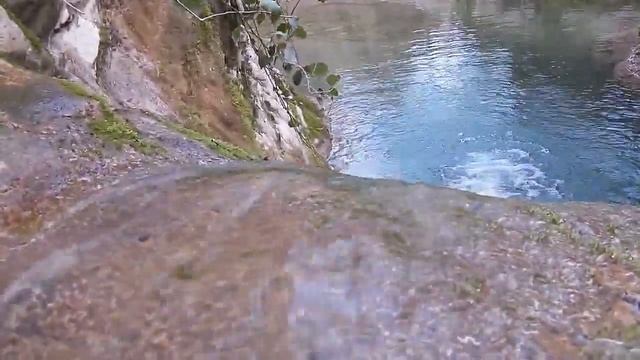 ПРИЯТНЫЙ ШУМ ВОДЫ В ГОРНОМ РУЧЬЕ ЮГ РОССИИ смотреть онлайн