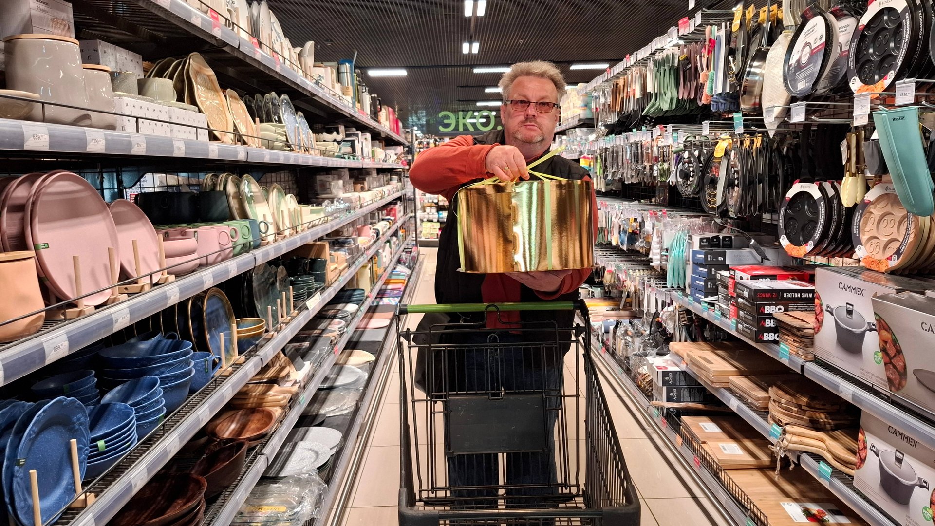 423 🏠 Переехали из города в станицу. Уехали в город. Свадьба дочери. Часть 1я