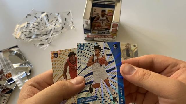*TOP ROOKIE AUTO* 20-21 Panini Revolution Basketball Box Break смотреть онлайн
