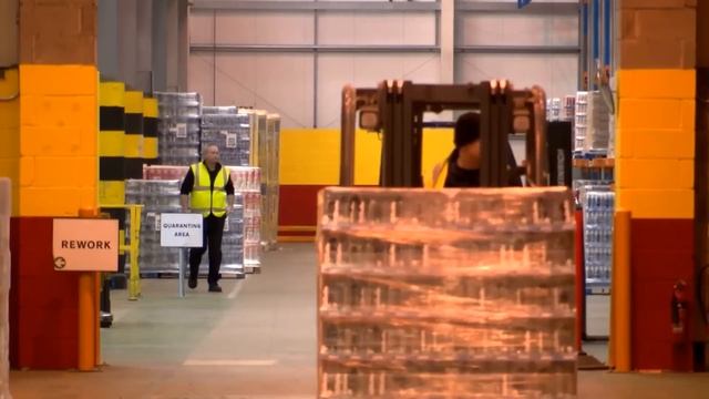 Sky's Ian King explores what companies do with surplus stock смотреть онлайн
