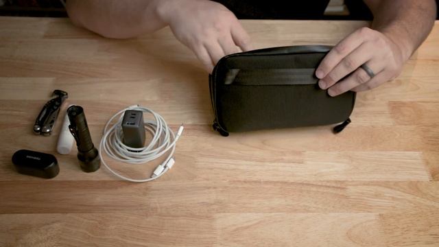 Alpaka Elements Tech Case Mini смотреть онлайн