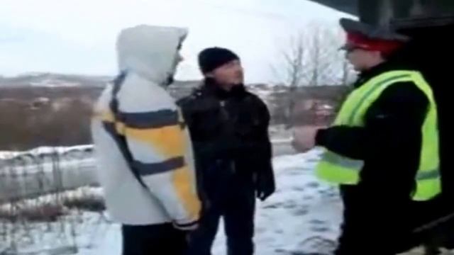 Мужик с рулём от КАМАЗа прикол