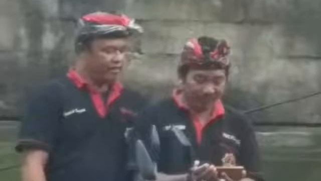 PECALANG PADANGTEGAL UBUD смотреть онлайн
