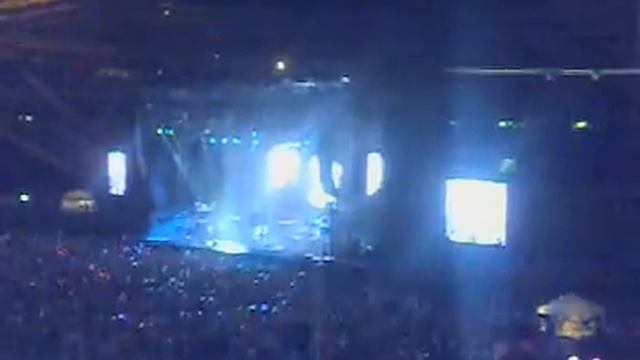 ed ero contentissimo-tiziano ferro- alla mia età tour 2009- 24-06-09 - stadio Olimpico смотреть онлайн