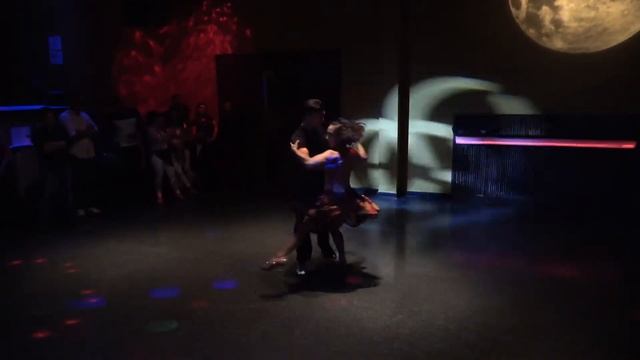 Mambo Dinamico Showcase Welcome Party - 12/8/2017 - Nery & Giana смотреть онлайн