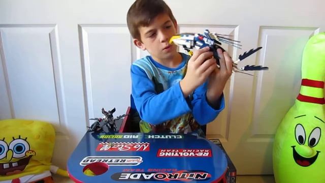 LEGENDS OF CHiMA Eris' Eagle Interceptor - ColinsClub смотреть онлайн