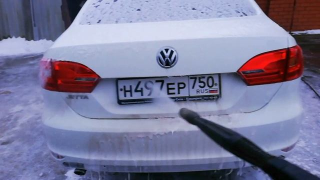 Детейлинг по деревенски. Смываем московскую грязь (часть 1) готовим к полировке и защите. смотреть онлайн