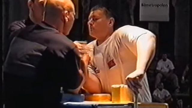 Ilya Khandramai Armwrestling Europian Championship 2001 Sweden смотреть онлайн