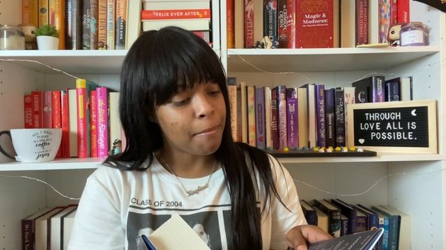 Start of Spring Book Haul // My Book Buying Ban Had Died..Ooooppps смотреть онлайн
