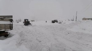 Дт-75 турбо🚂 против снега🌨️❄️! Советская мощь против природы! Почтальон рулит!