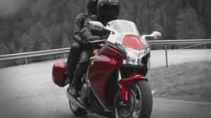 Honda VFR1200F 2010-2016 Official Video