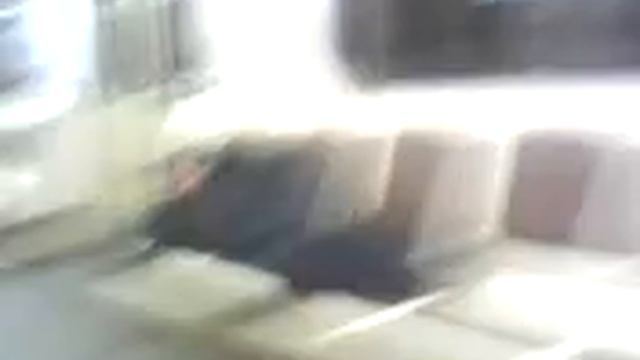 Огнетушитель в метро смотреть онлайн