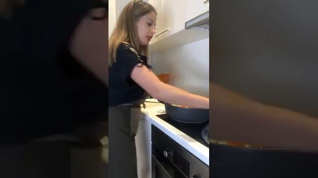 Елена Беркова в прямом эфире 29.03.2020. (часть 2) смотреть онлайн