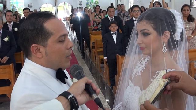 IRIS & BYRON SM Fotografía y Video смотреть онлайн